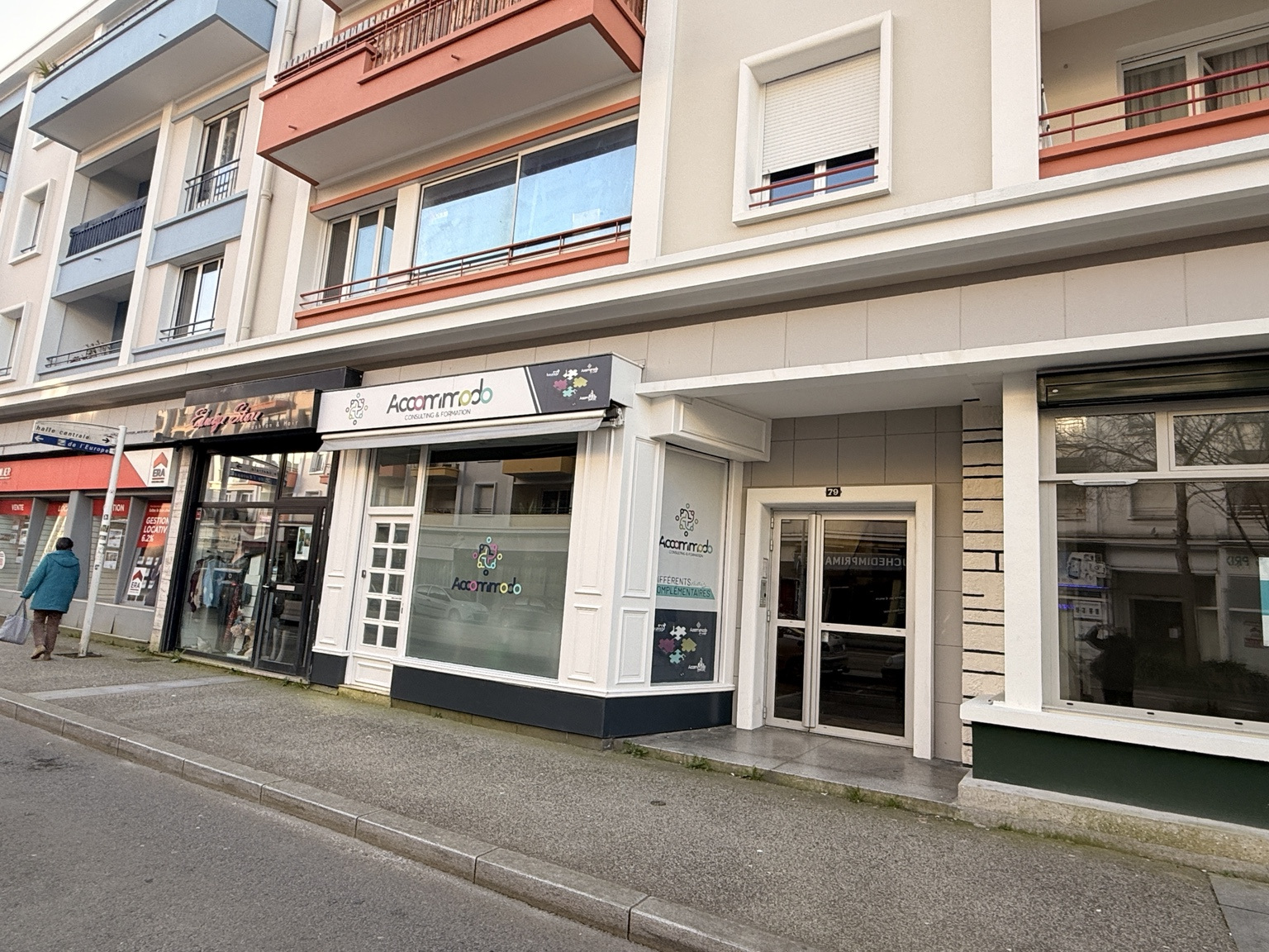 Façade des locaux d’ACCOMMODO au 79 avenue de la République à Saint-Nazaire